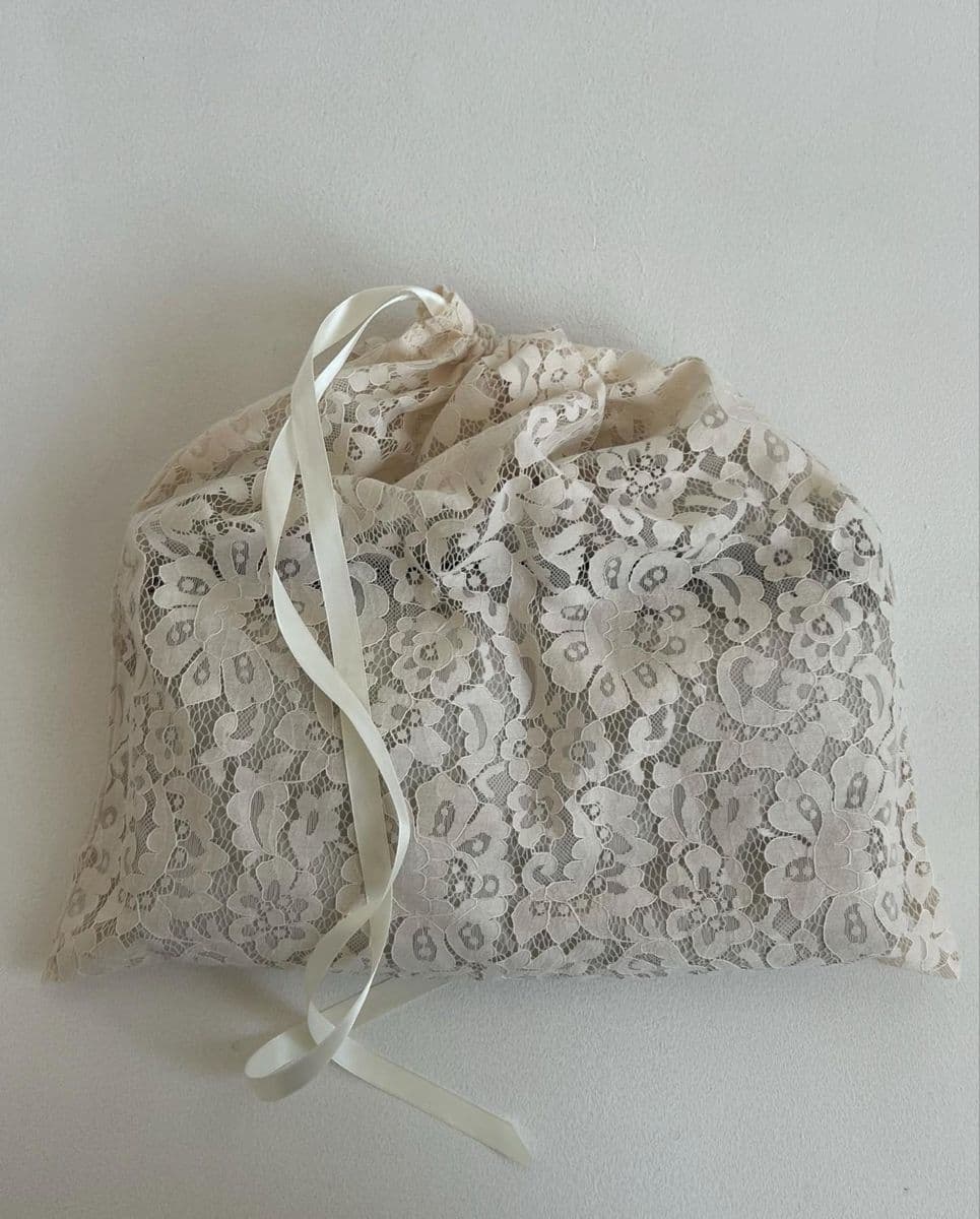 Gift presentation